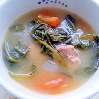 暑い夏にぴったり、フィリピンの酸っぱいスープ